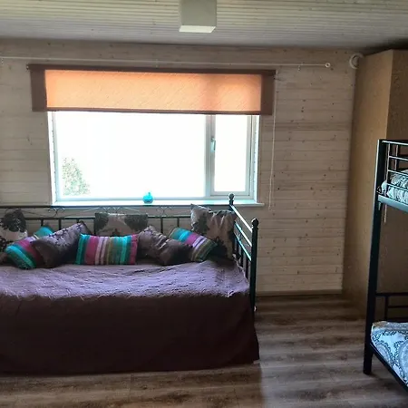 Ninavarava Holiday House Κουρεσάαρε
