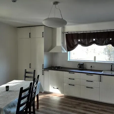 Ninavarava Holiday House